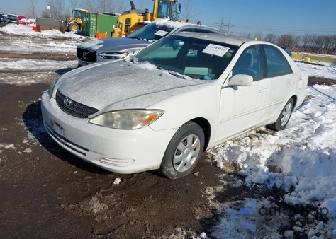 2004 Toyota Camry Le from USA, damaged, VIN 4T1BE32KX4U374670